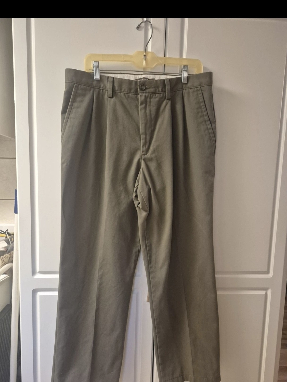 Dockers Olive Gray Pleated Chino Pants 34x29